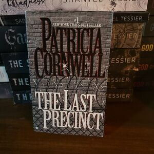 The Last Precinct by Patricia Cornwell